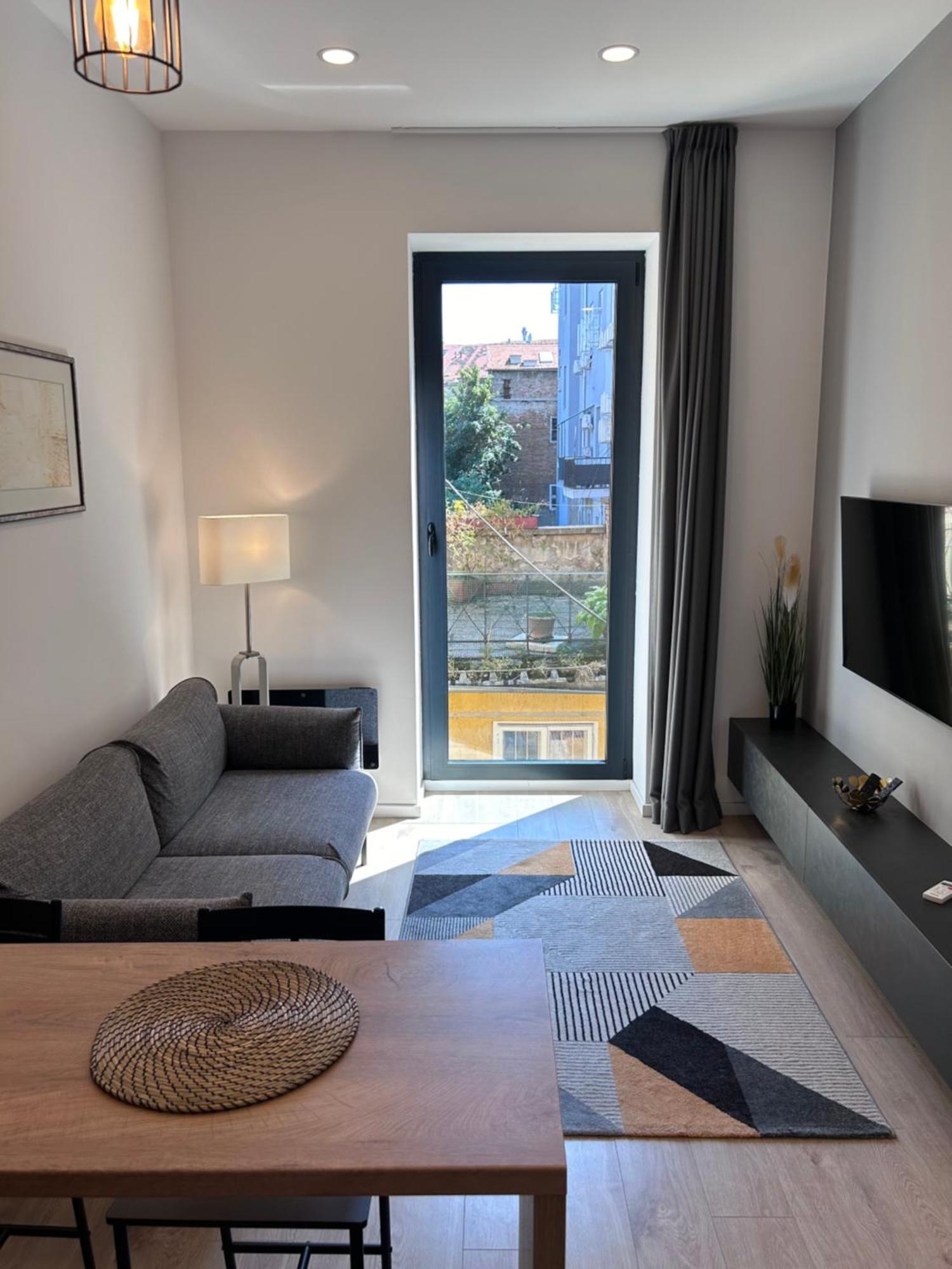 Downtown Excelsior Apartment ซาเกร็บ ภายนอก รูปภาพ